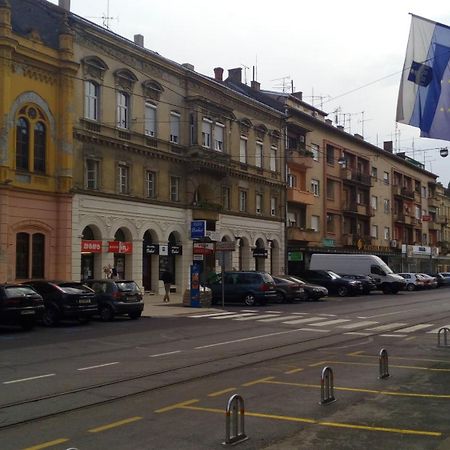 Apartment Downtown Osijek Luaran gambar